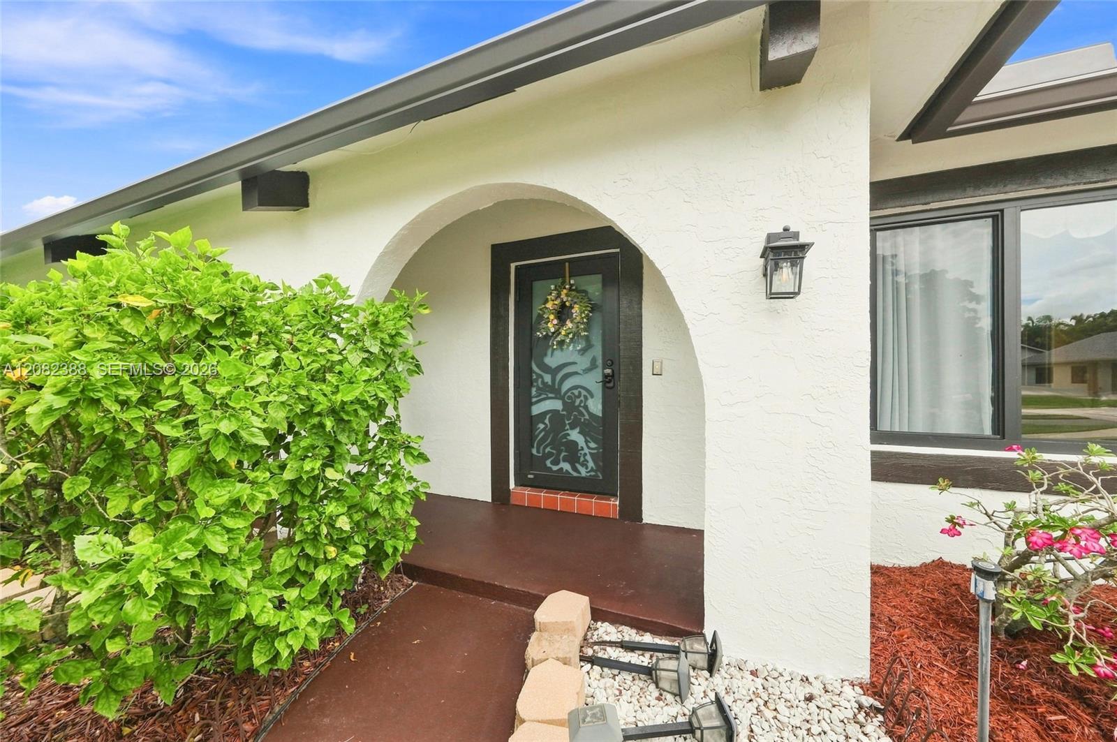 8656 Sw 50th Street Property Photo 4