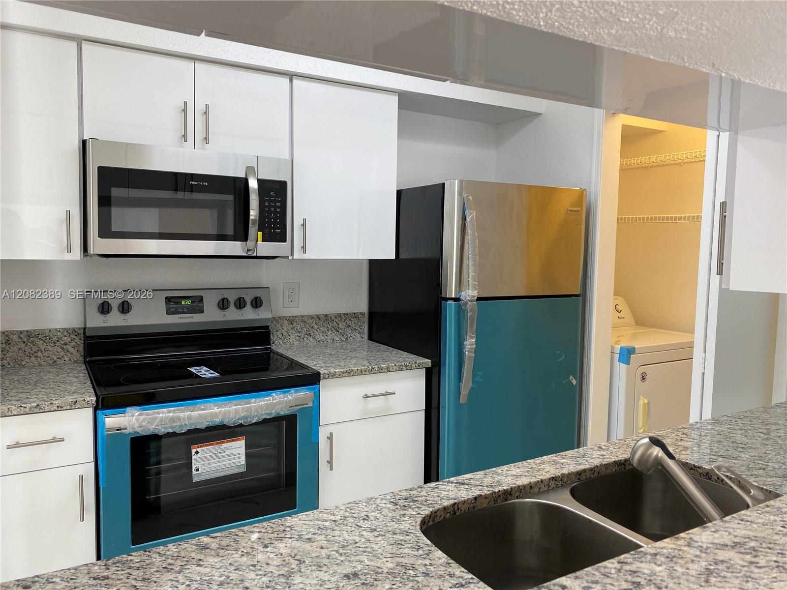 733 Riverside Drive 1212 Property Photo 1