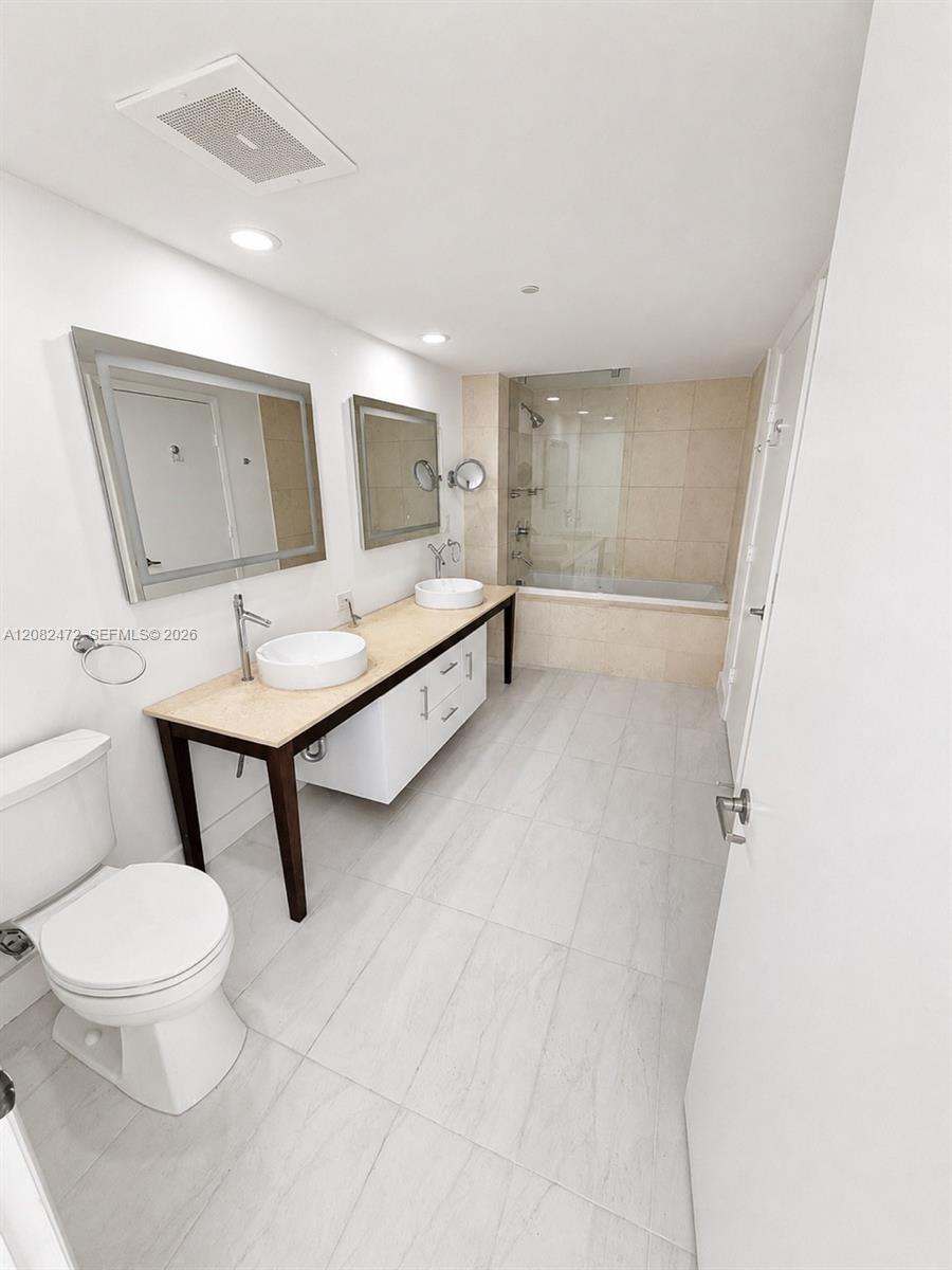 465 Brickell Avenue 417 Property Photo 7