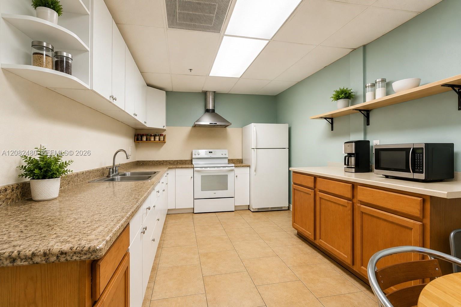 6575 Nova Drive Property Photo 10