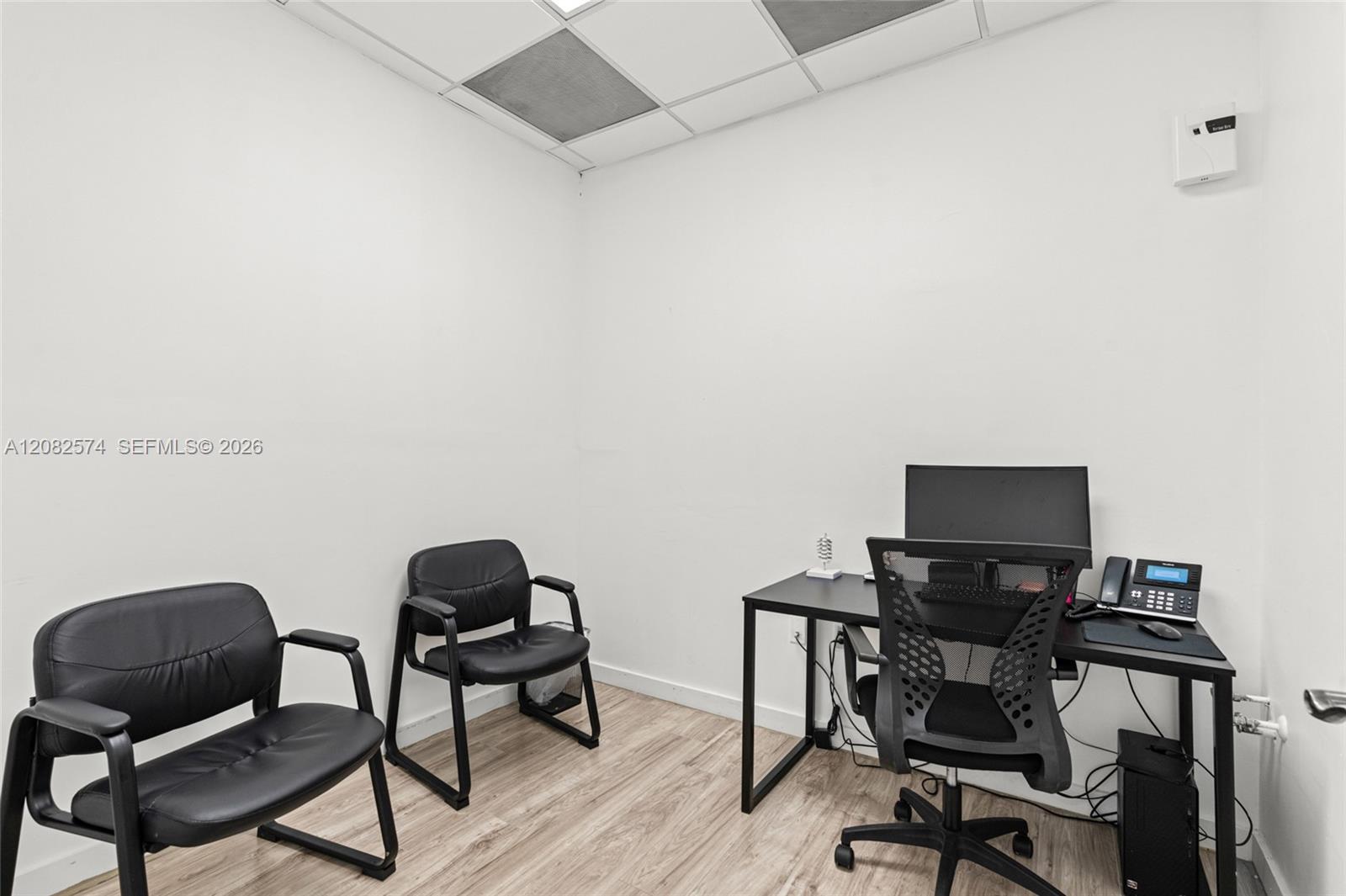 A12082574 Property Photo 8