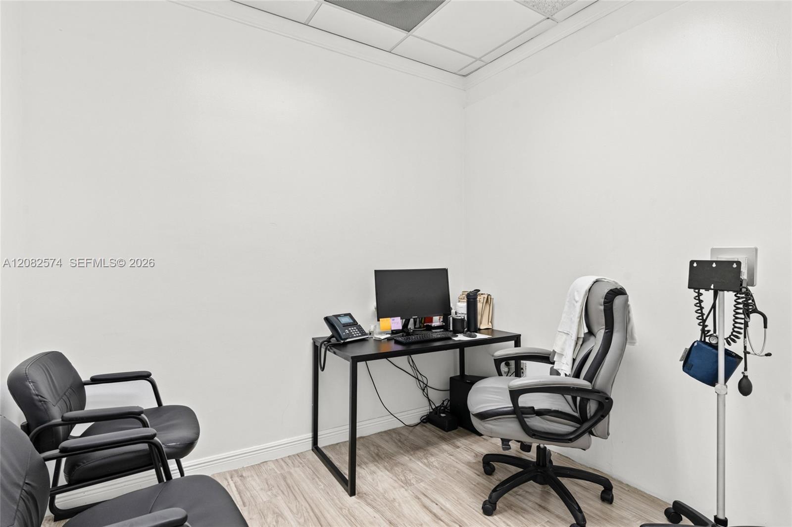 A12082574 Property Photo 9