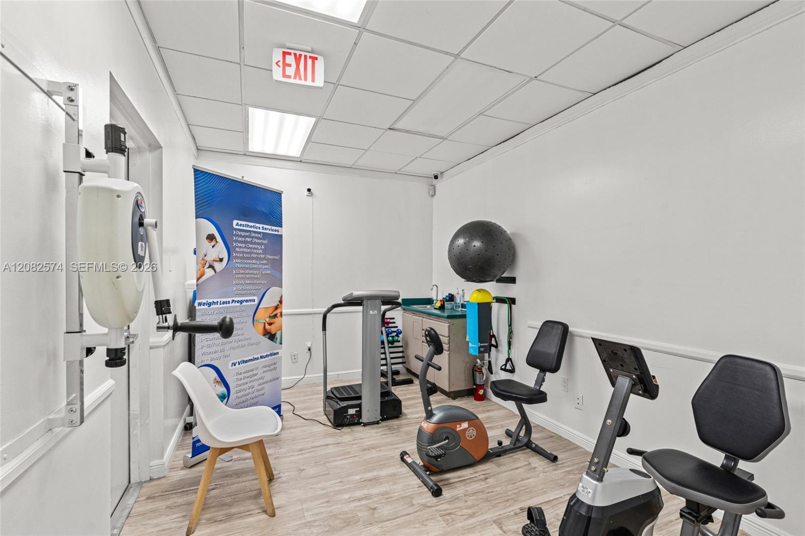 A12082574 Property Photo 18