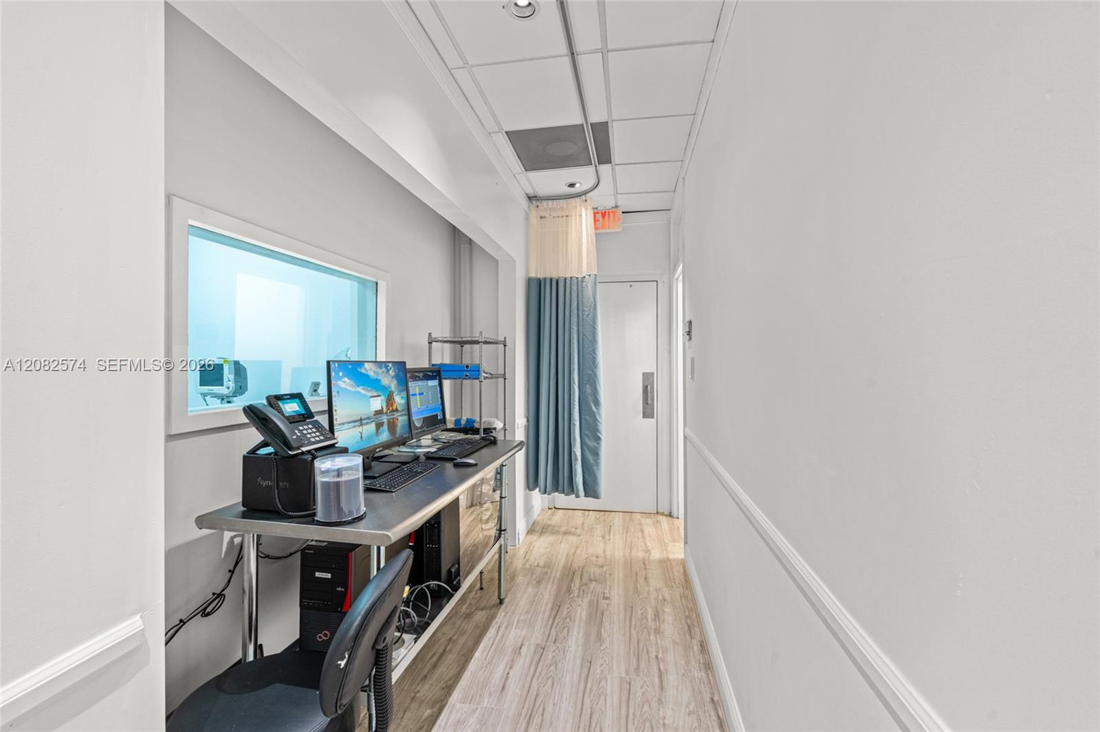 A12082574 Property Photo 23
