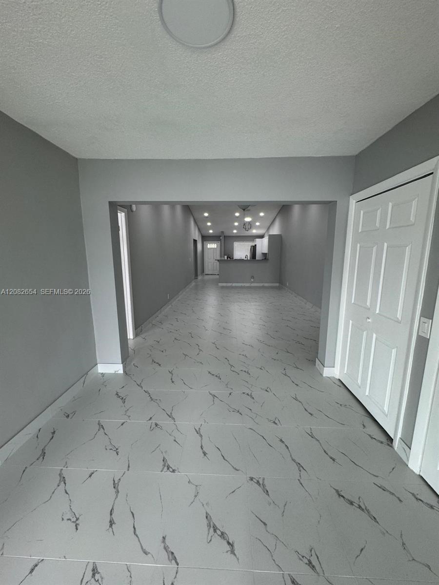 2520 Sw 55th Street 2520 Property Photo 11