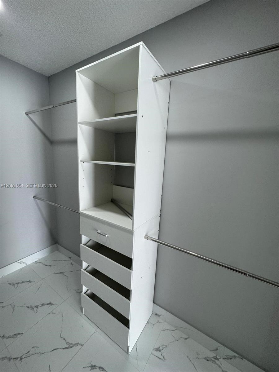 2520 Sw 55th Street 2520 Property Photo 13