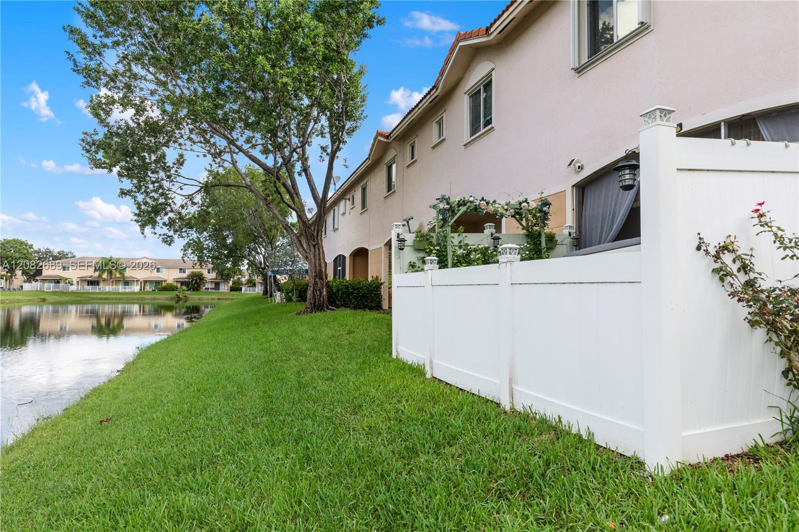 5741 Isles Circle Property Photo 35