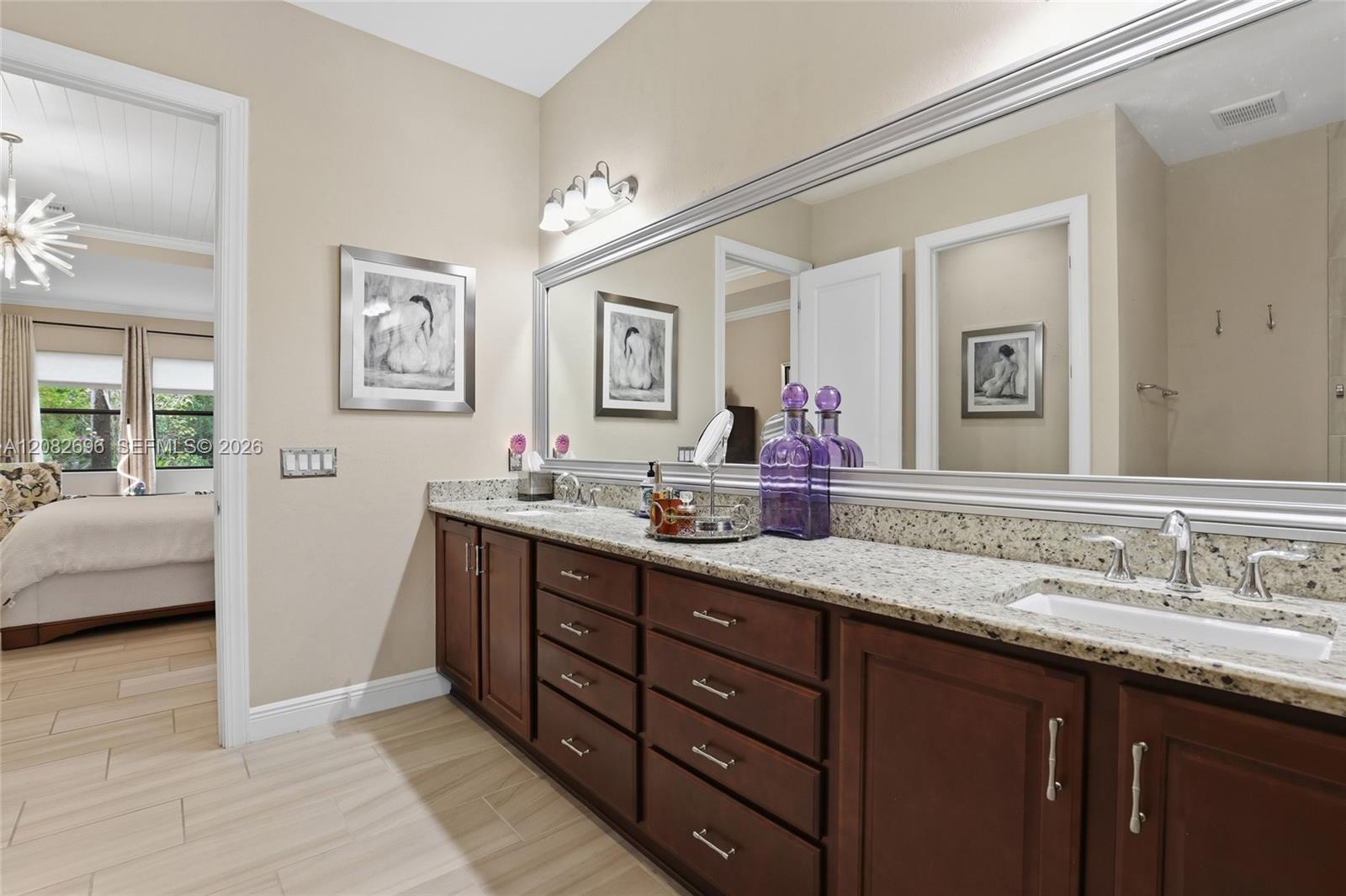 2303 Somerset Place Property Photo 35