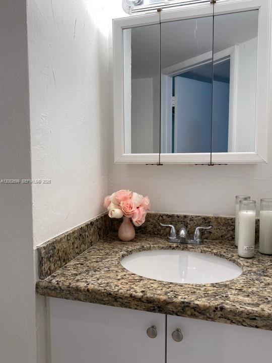 7831 N Colony Circle N 206 Property Photo 16