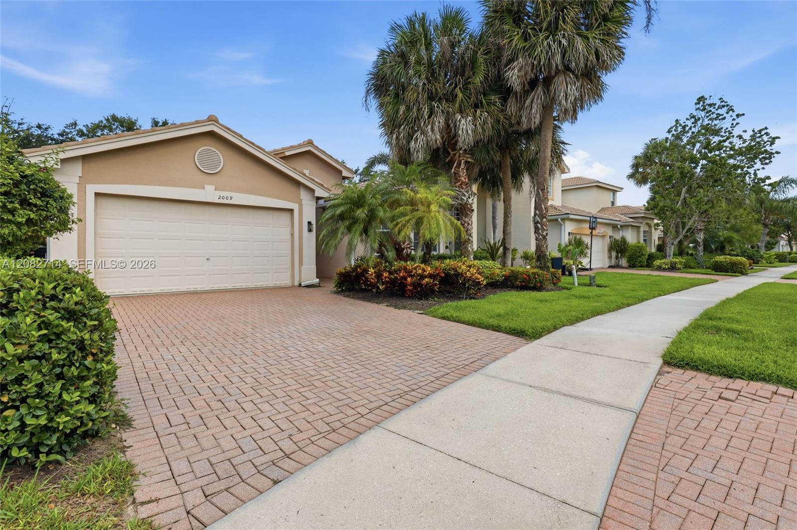 2009 Isla De Palma Circle Property Photo 3