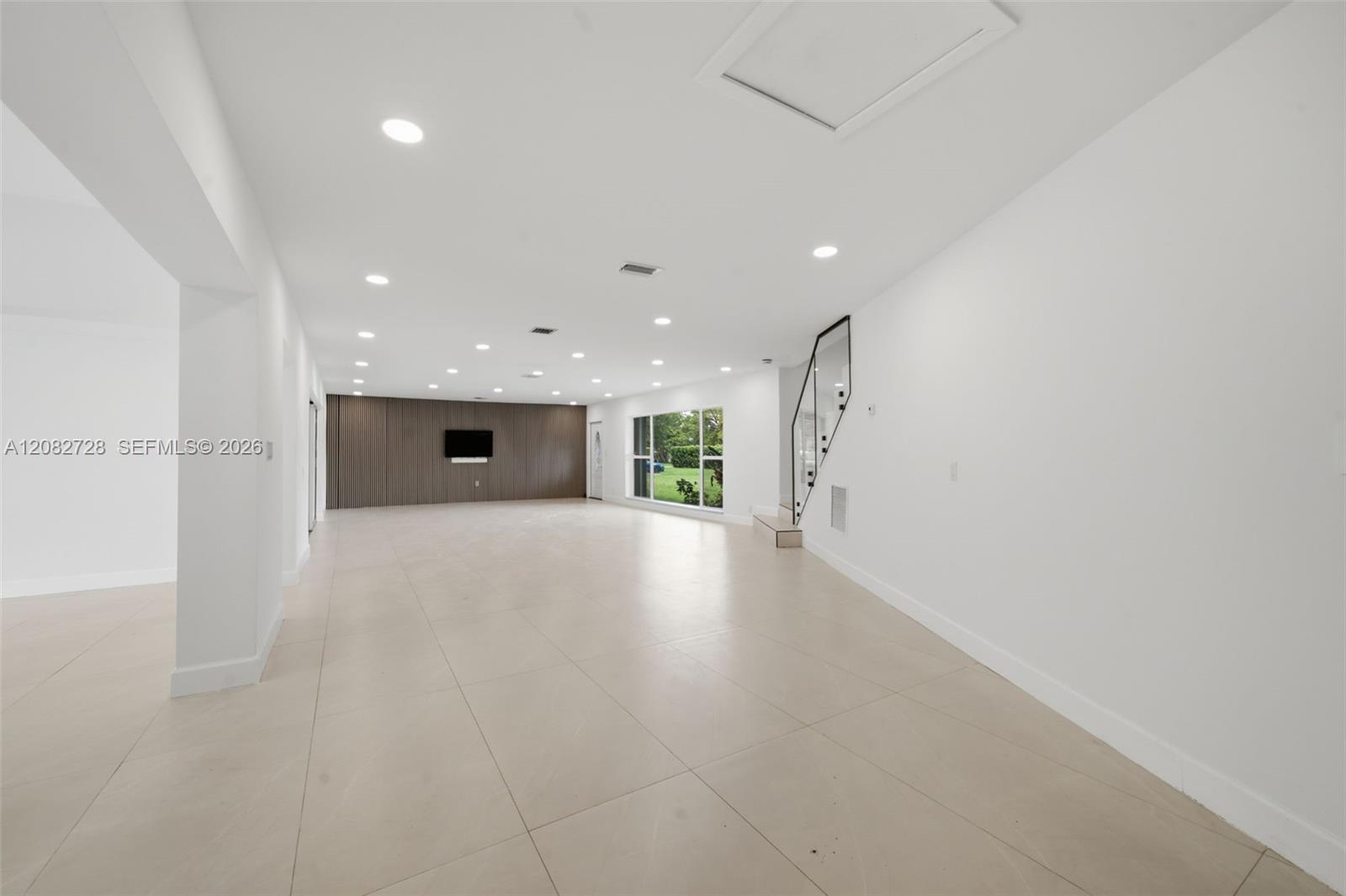 6700 E Tropical Way Property Photo 11