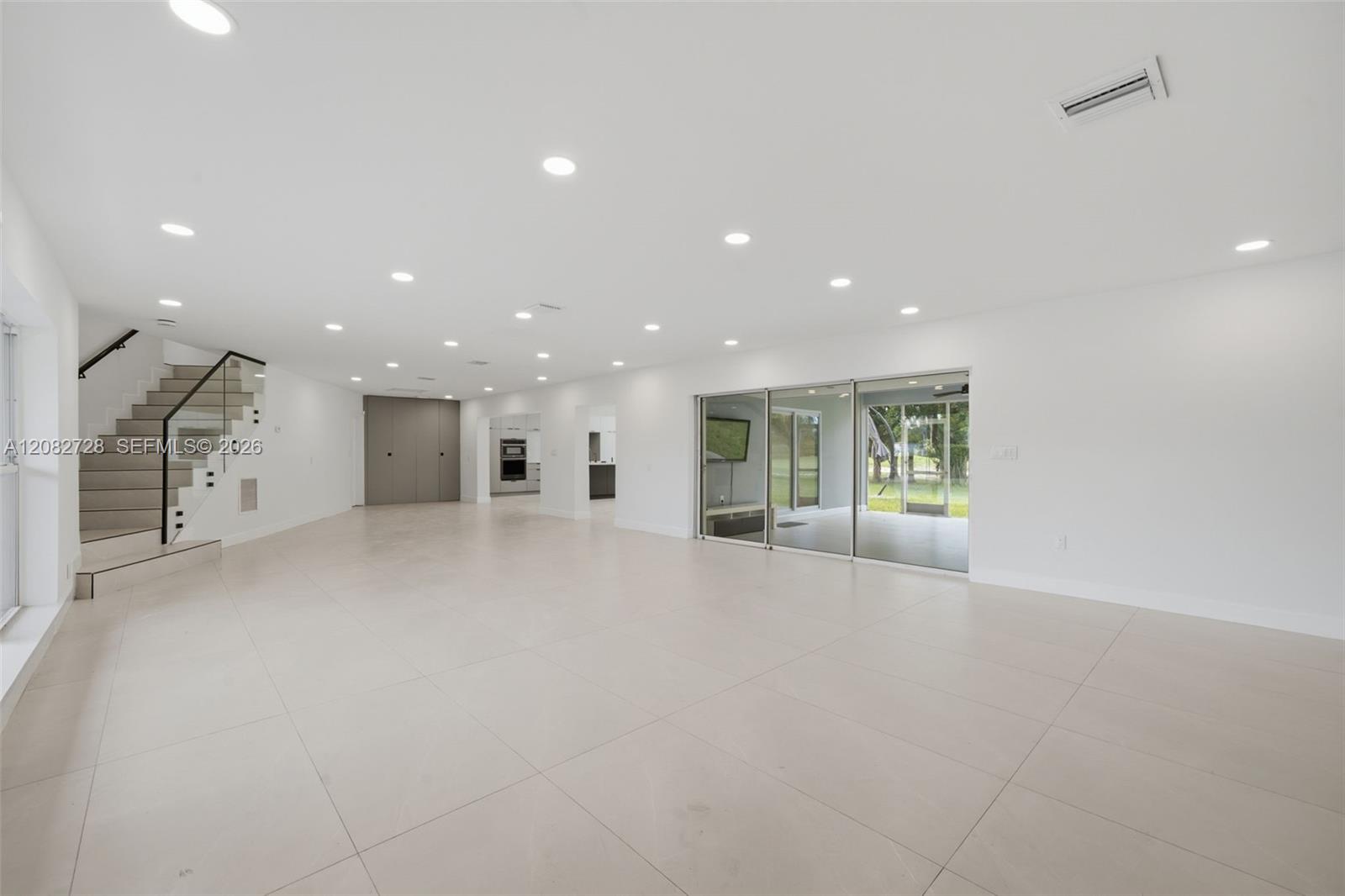 6700 E Tropical Way Property Photo 14