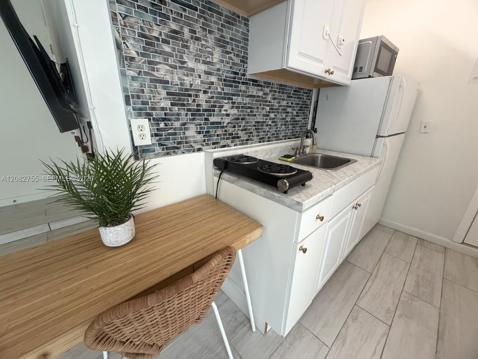 1300 Arthur Street Property Photo 1