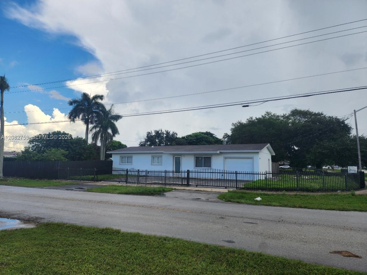 771 Nw 15th Street Property Photo 1