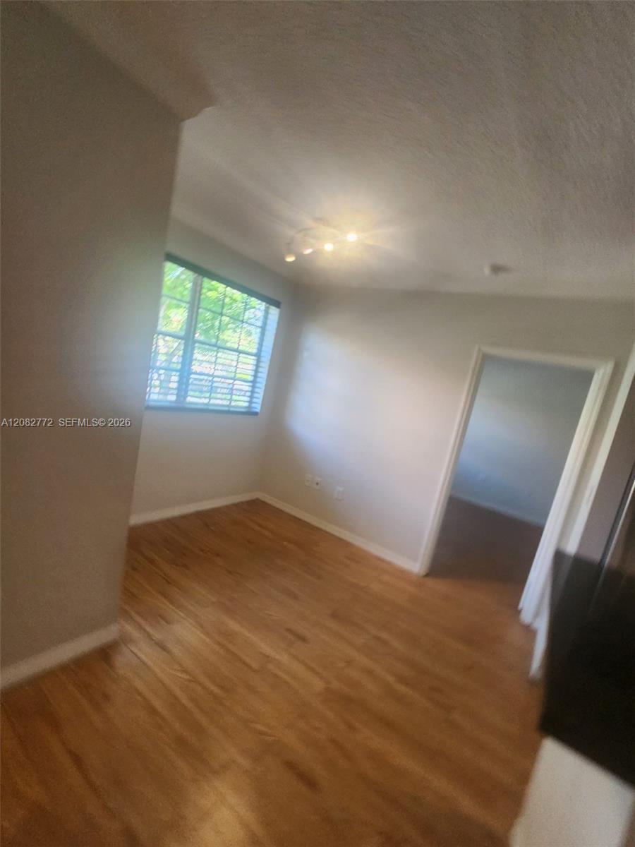 A12082772 Property Photo 3