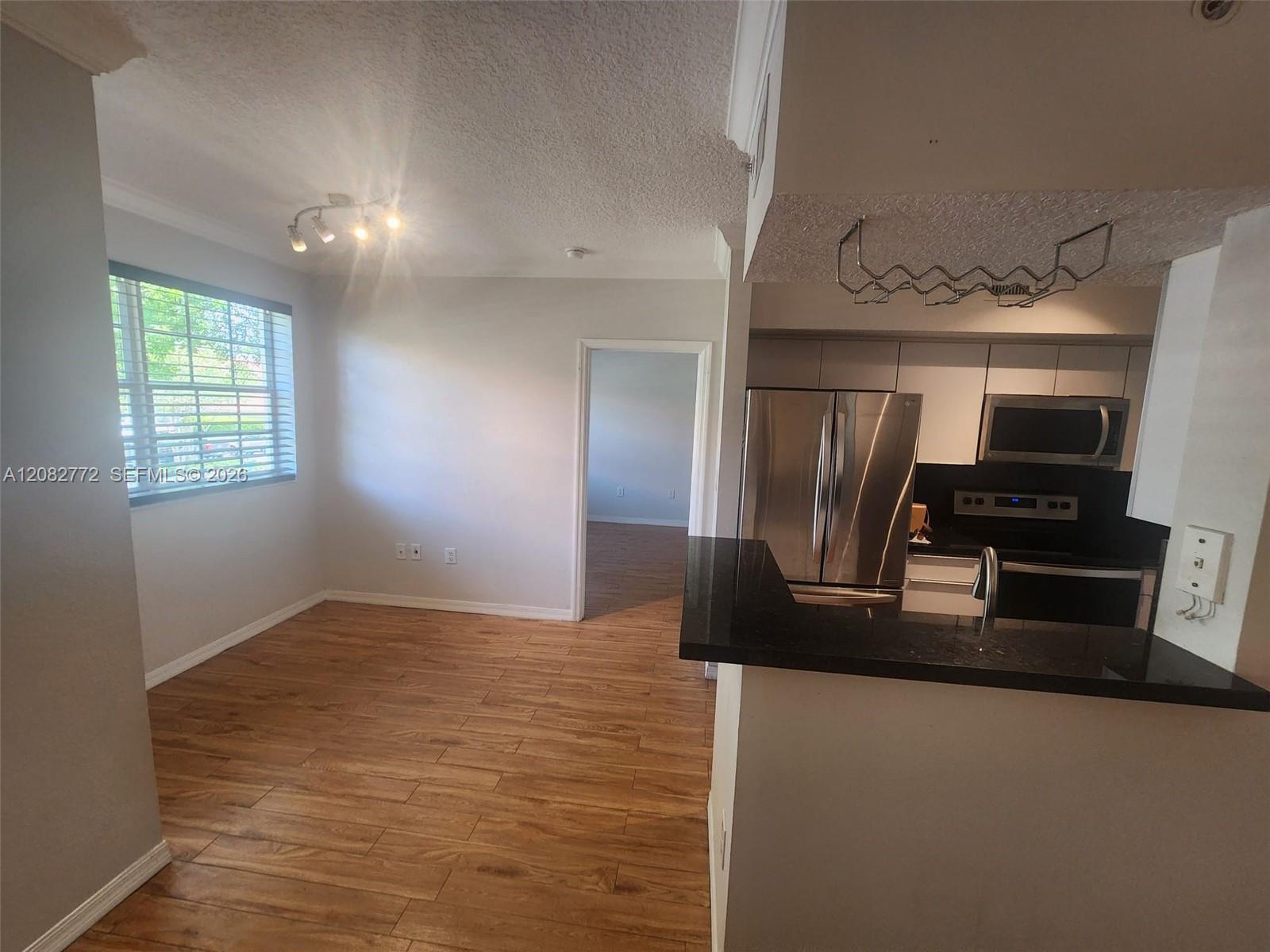 A12082772 Property Photo 4