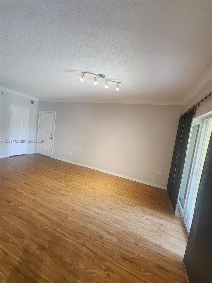 A12082772 Property Photo 9