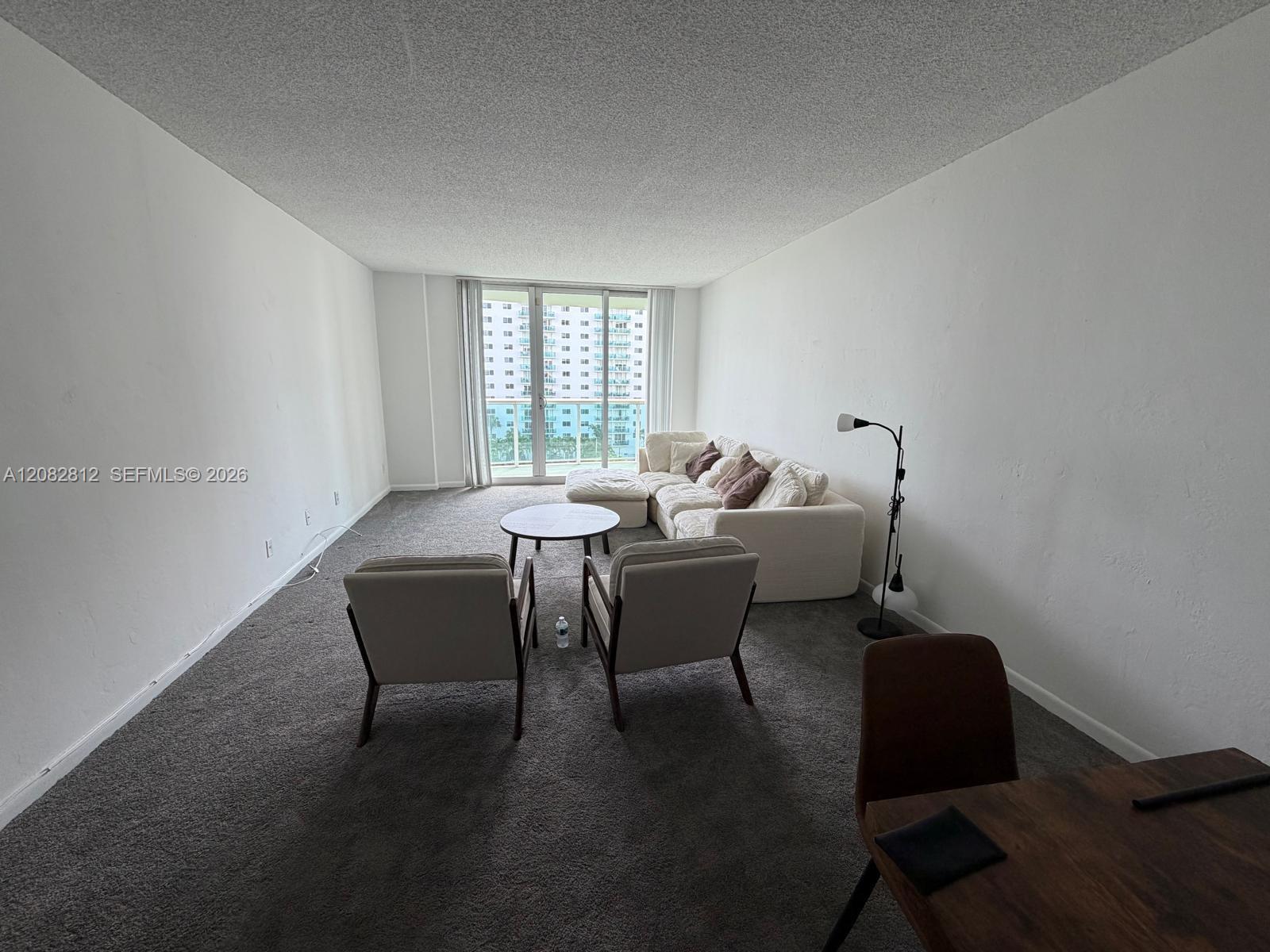 A12082812 Property Photo 4