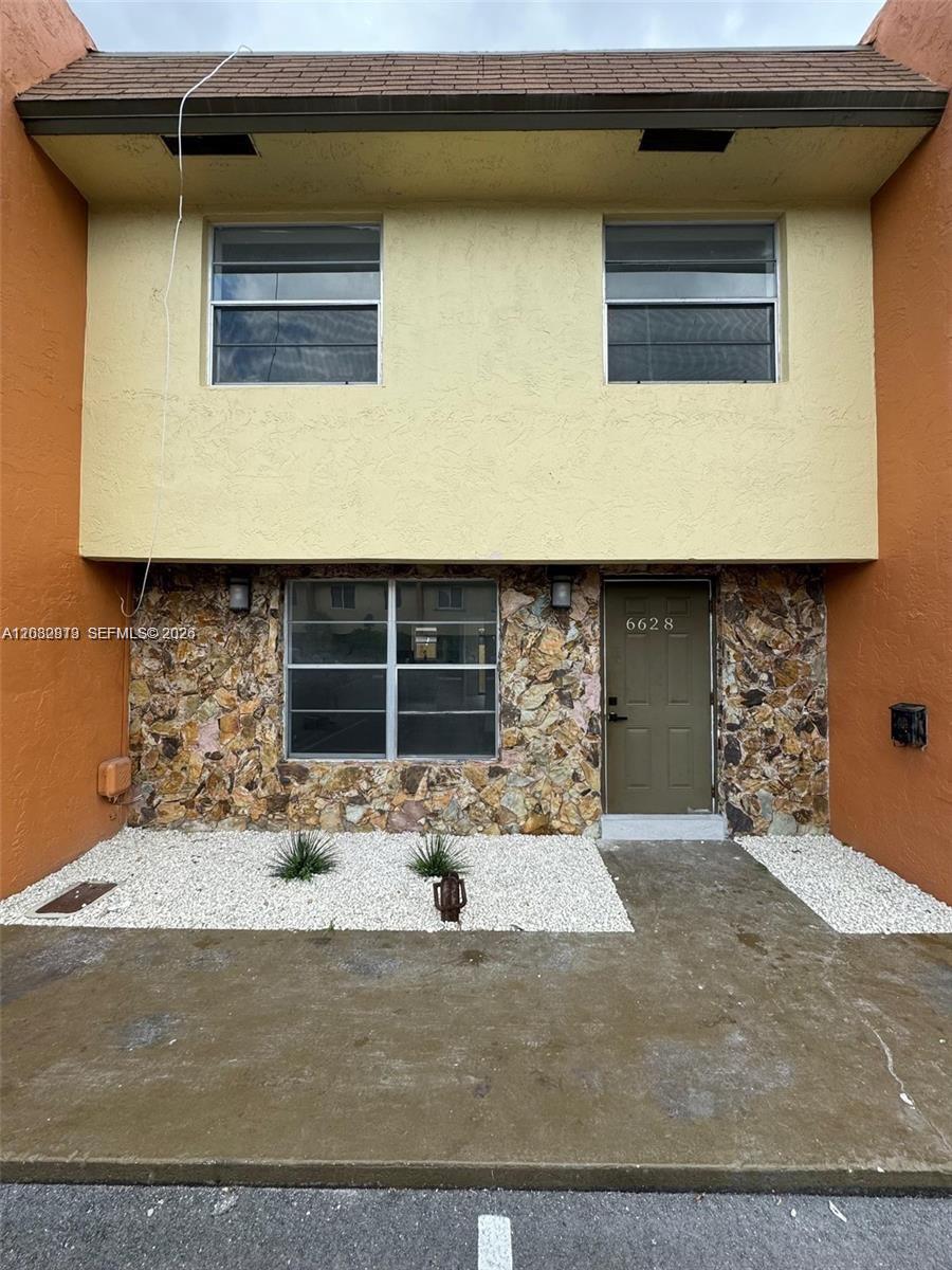 6628 SW 41st Street 6628 Property Photo 1