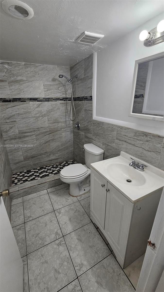 1311 Nw 8th Avenue 1311 Property Photo 3