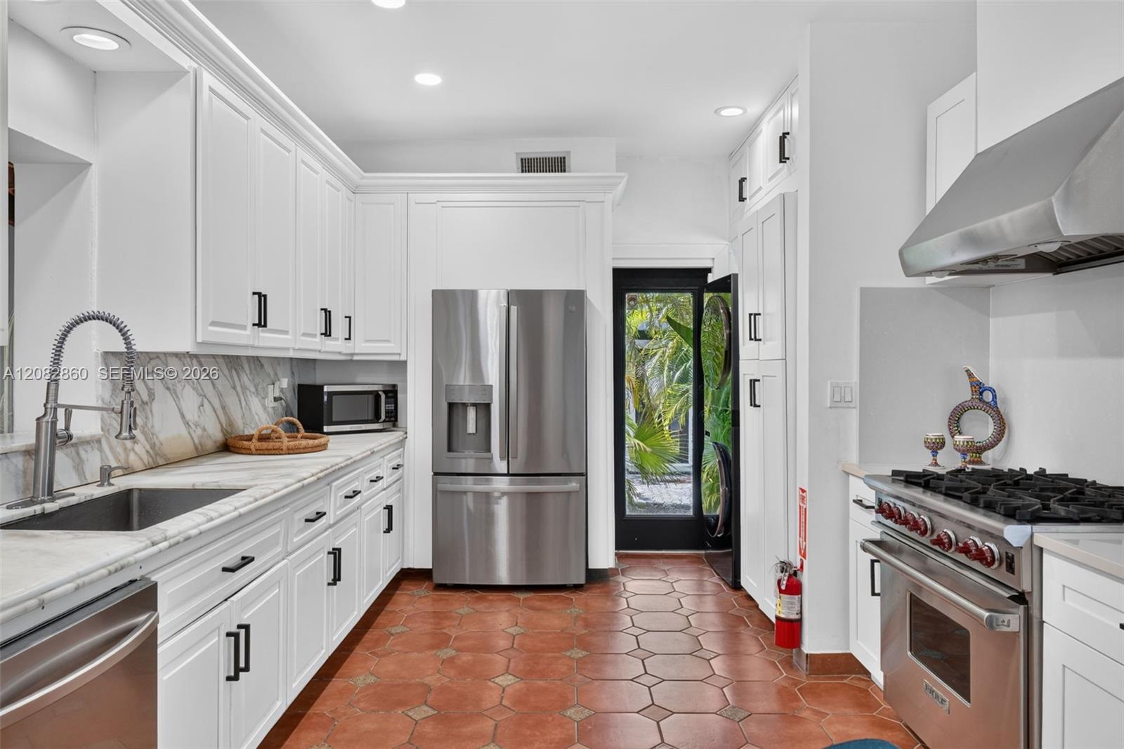 1028 Ne 84th Street Property Photo 19