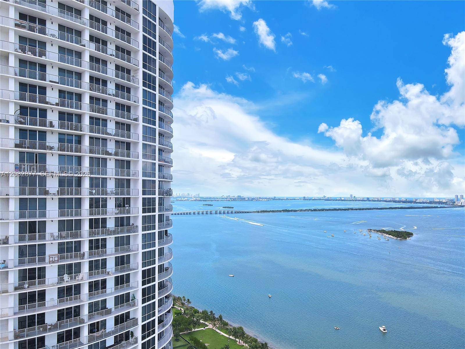 1750 N Bayshore Drive 4504 Property Photo 1