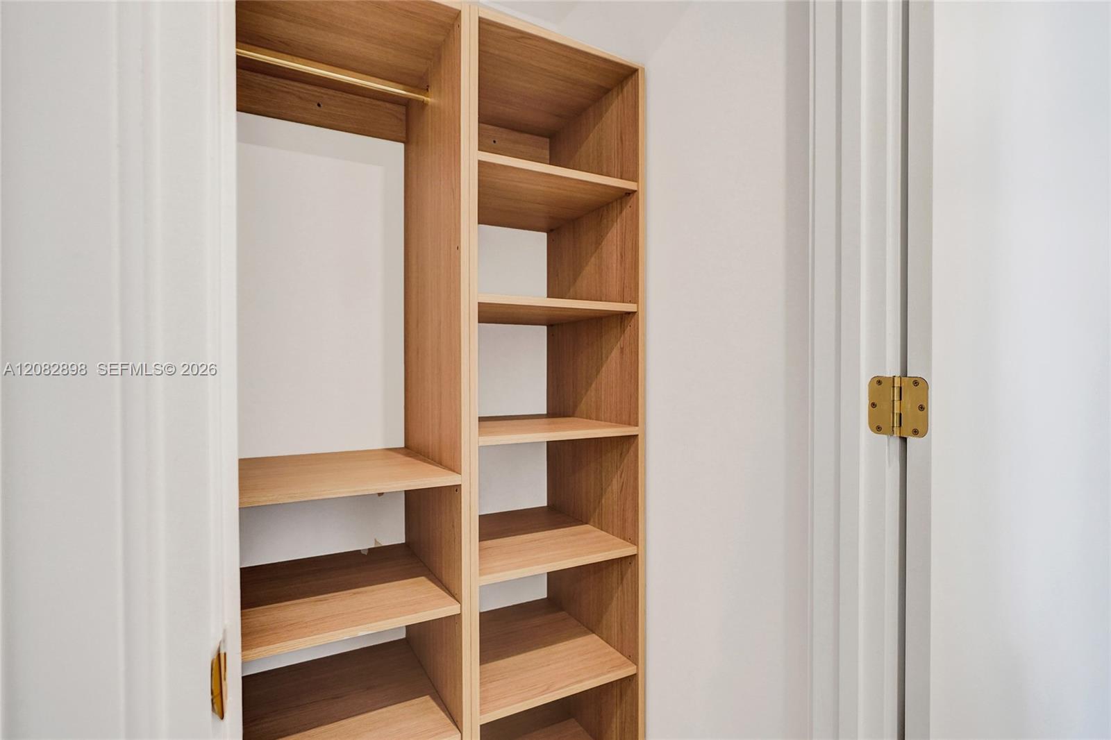 90 Ne 32 902 Property Photo 23