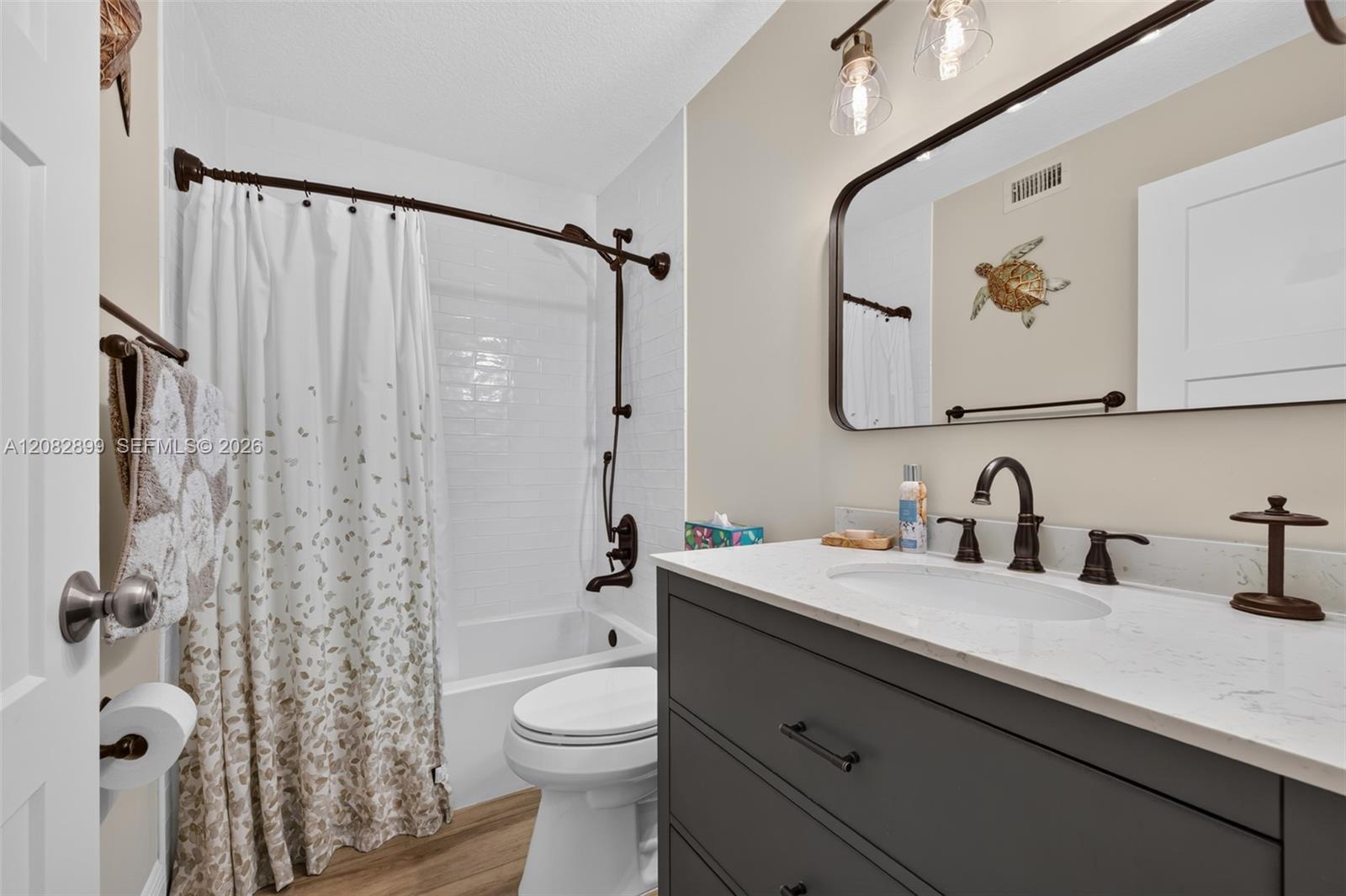 909 Mainsail Circle 909 Property Photo 20