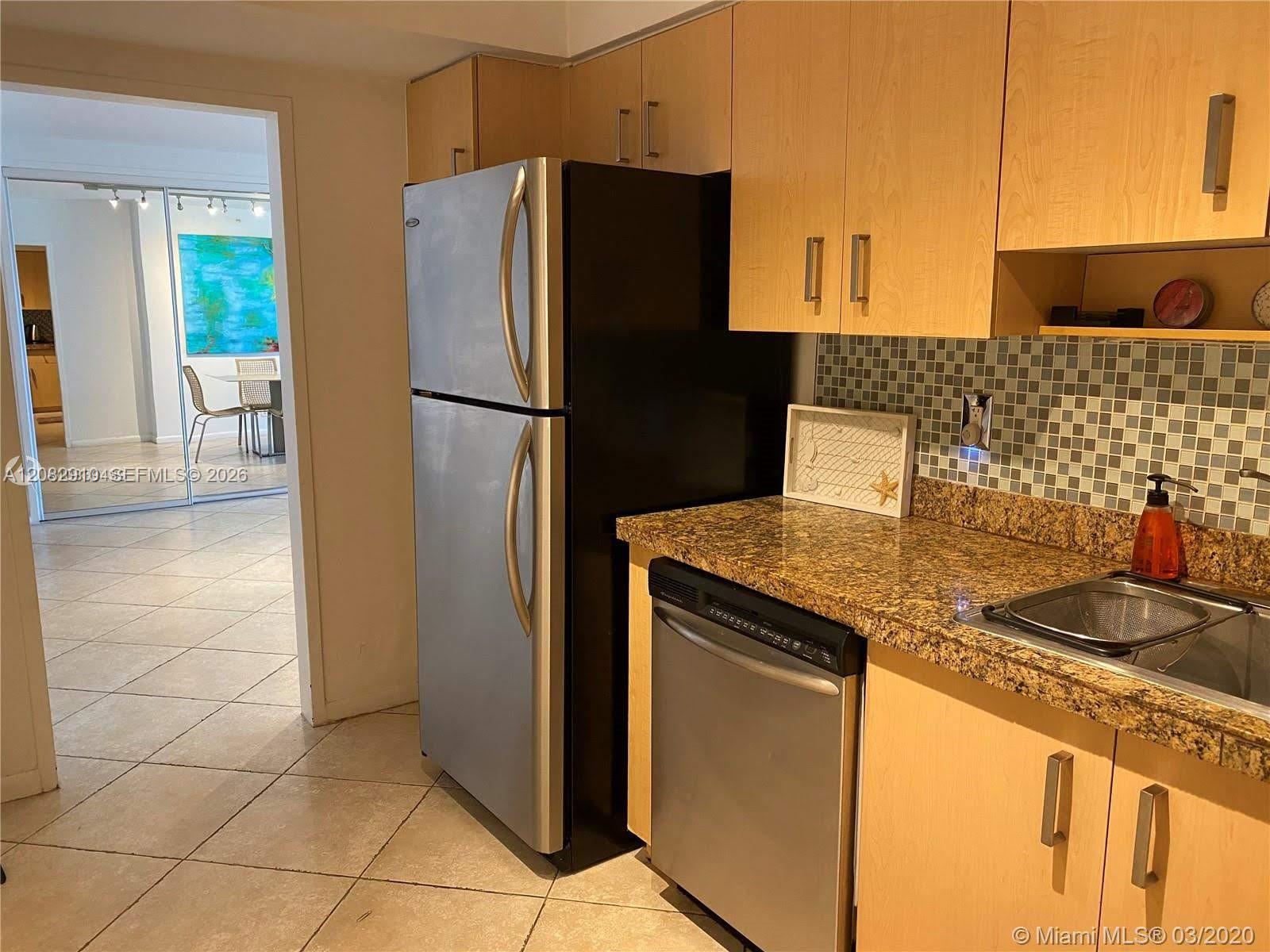 9195 Collins Avenue 414 Seasonal Property Photo 4