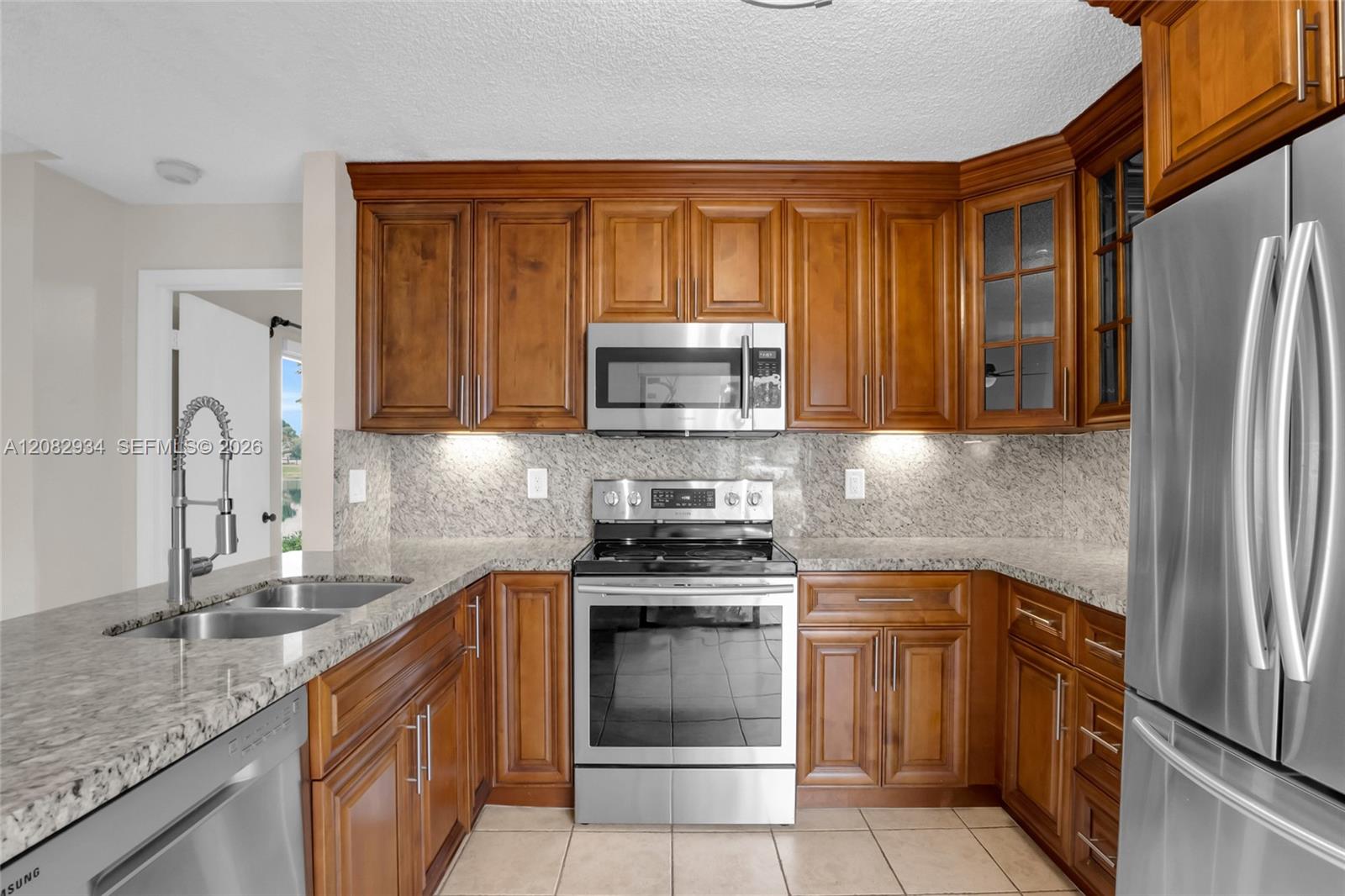 17624 Nw 63rd Court Property Photo 11