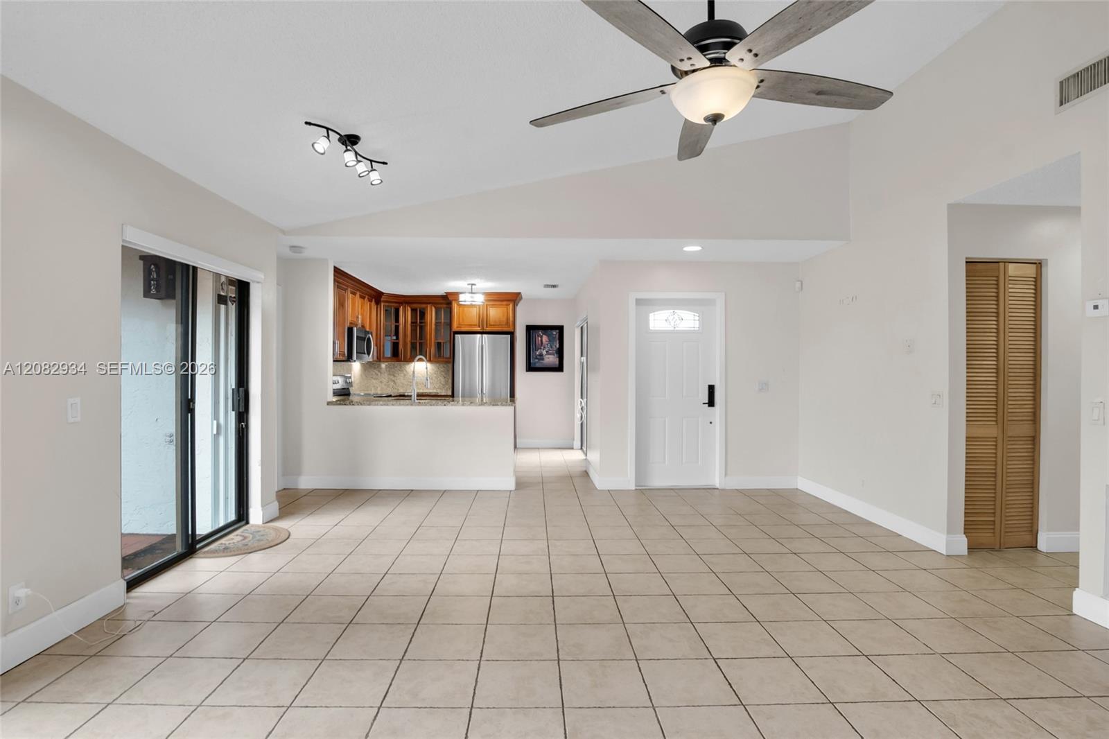 17624 Nw 63rd Court Property Photo 14