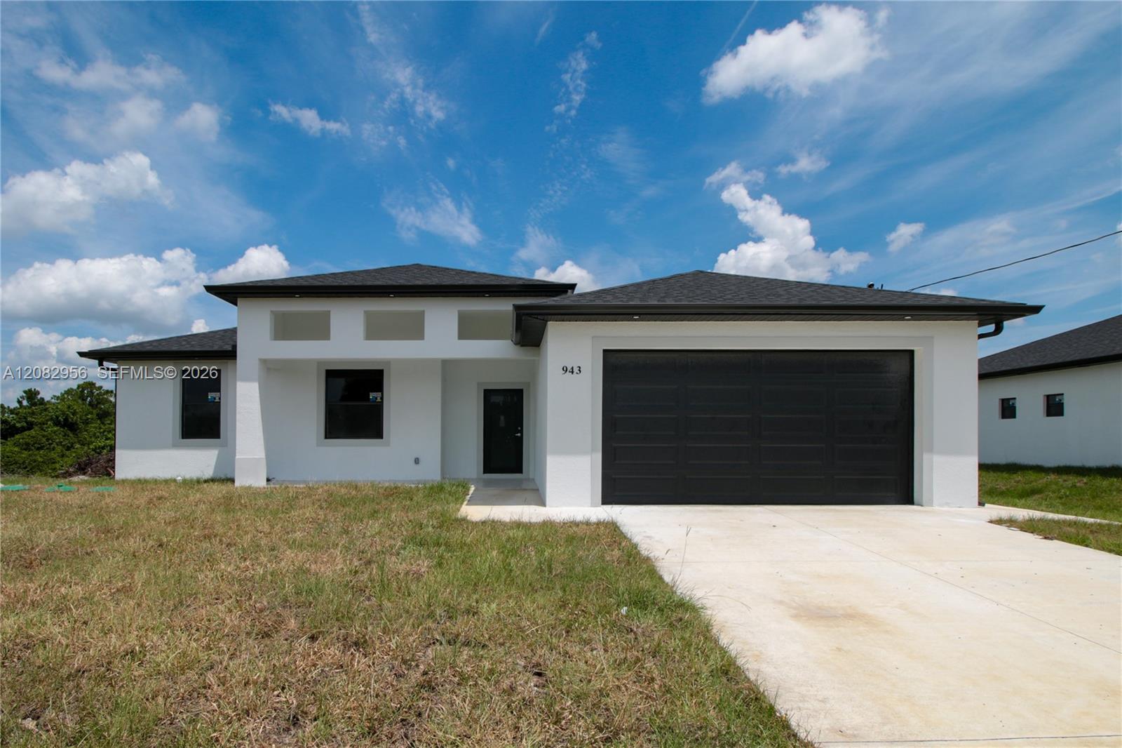 943 Commodore Street Property Photo 1