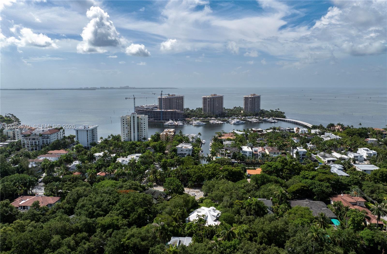 1701 S Bayshore Drive Property Photo 4