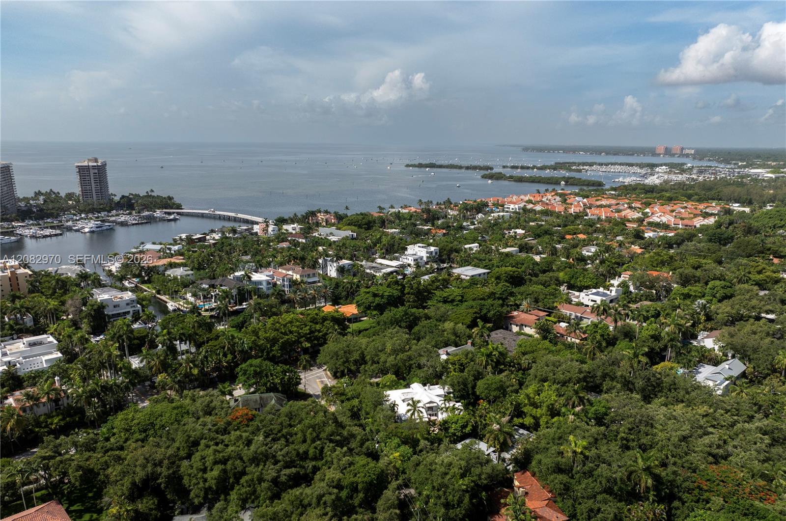 1701 S Bayshore Drive Property Photo 6