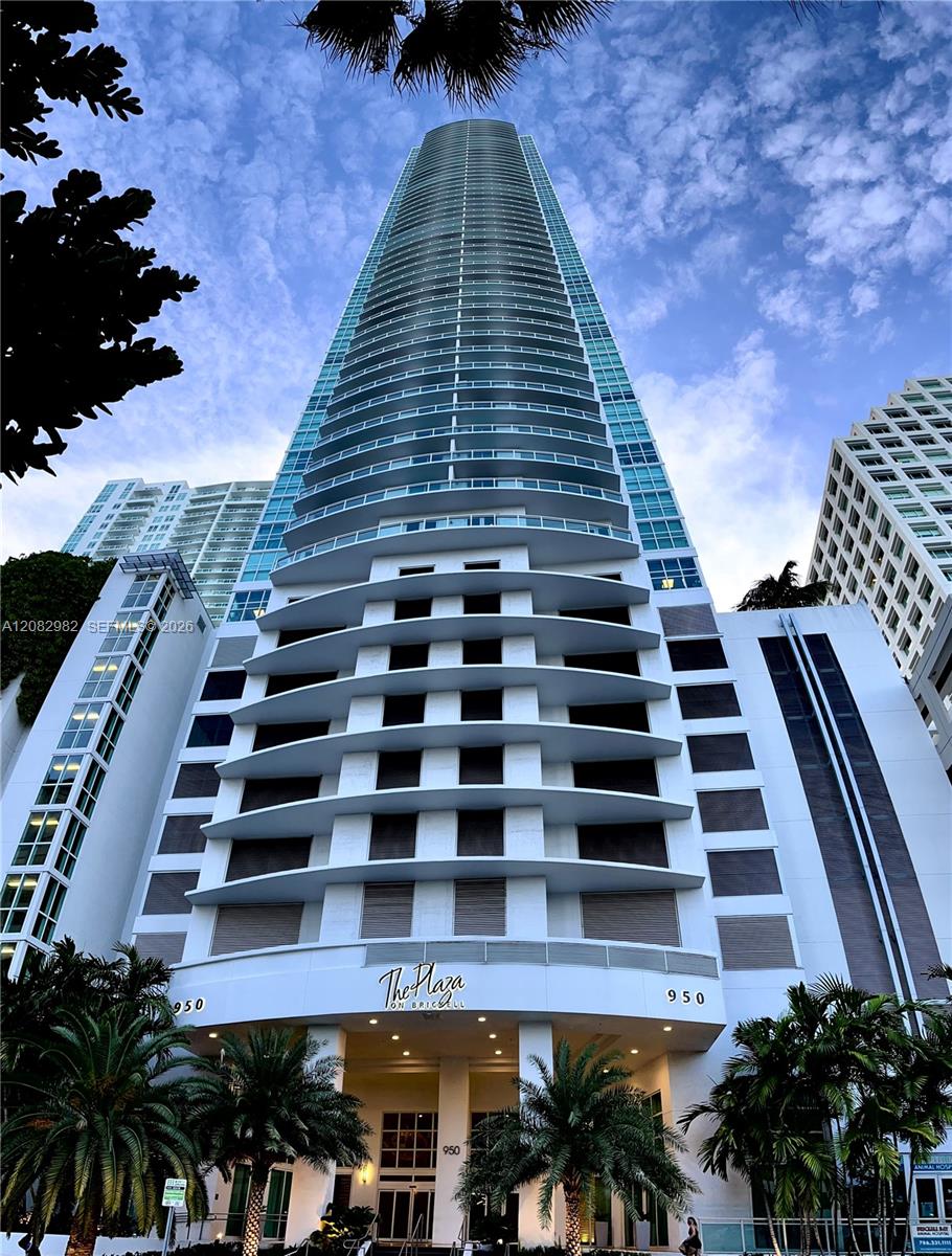 950 Brickell Bay Drive 4908