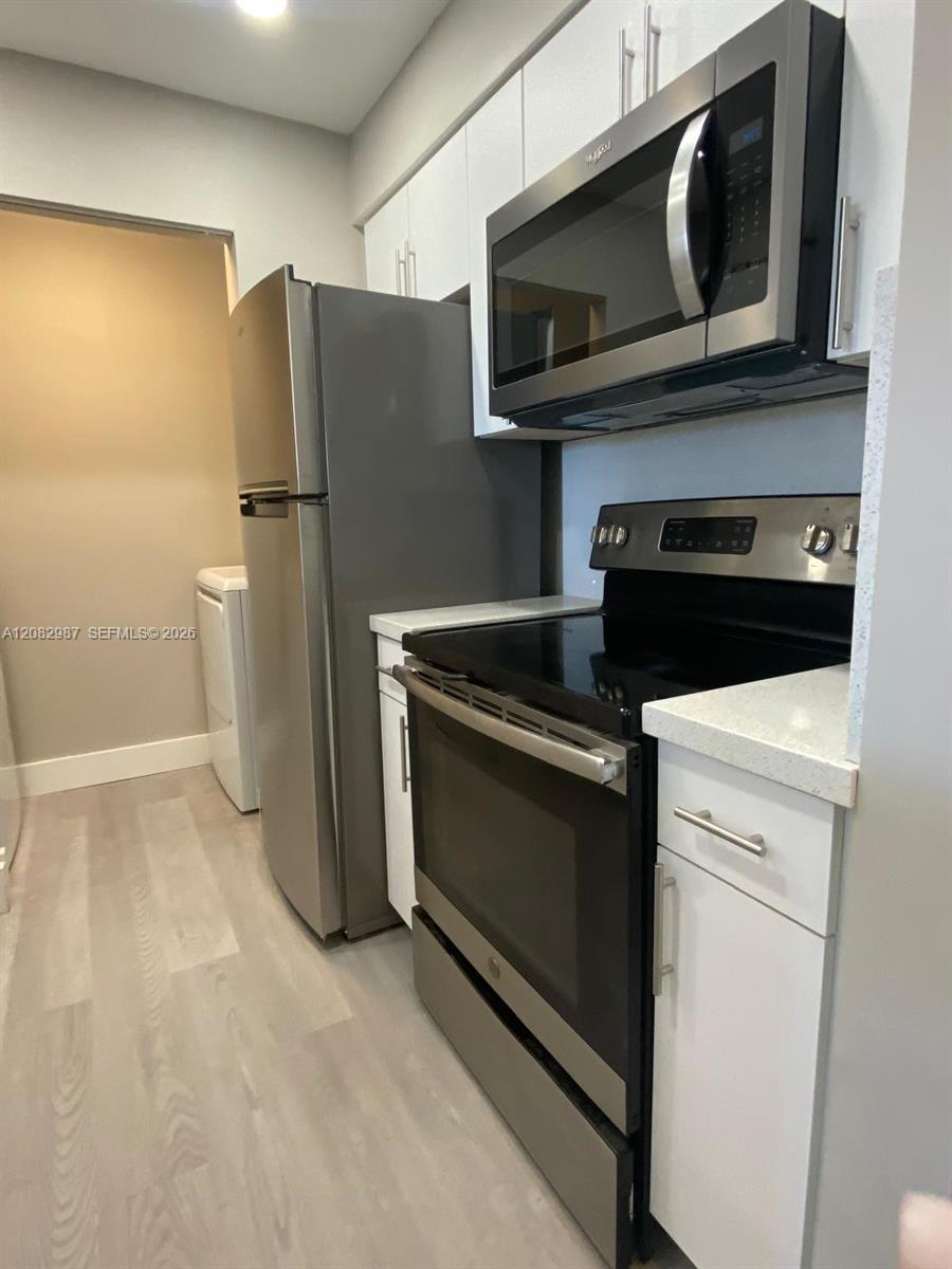 A12082987 Property Photo 14