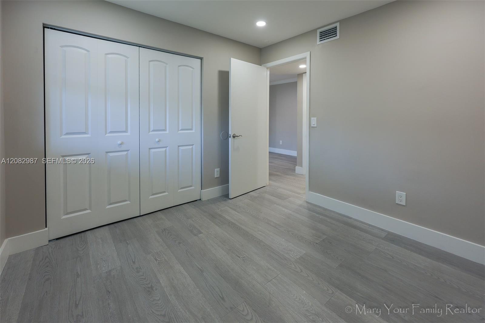 A12082987 Property Photo 14