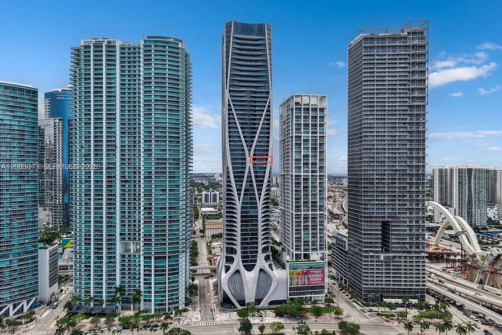 1000 Biscayne Boulevard 3402 Property Photo 3