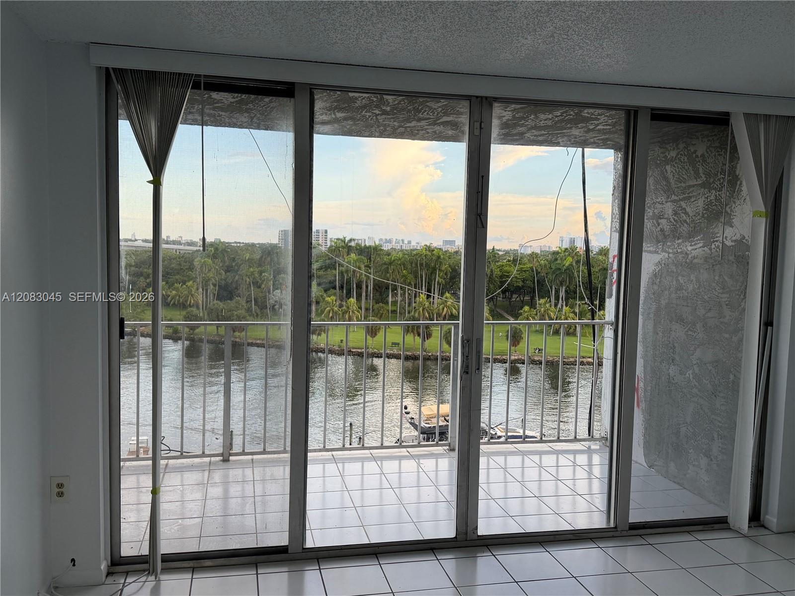 1700 N River Drive 807 Property Photo 1