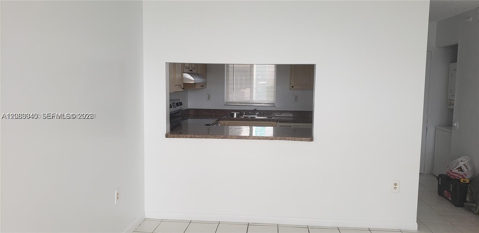 1700 N River Drive 807 Property Photo 7