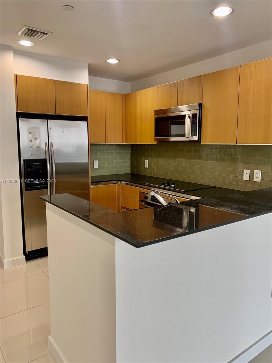 1060 Brickell Avenue 1713 Property Photo 8