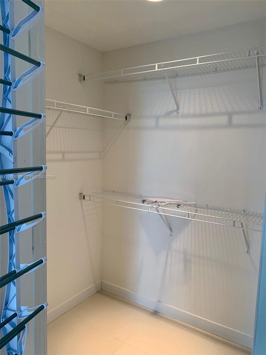 1060 Brickell Avenue 1713 Property Photo 11