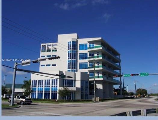 2300 W 84th Street 602-c Property Photo 1