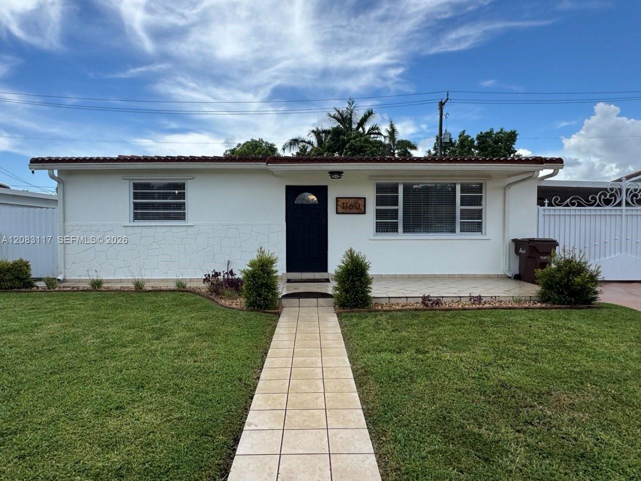 1160 W 33rd Place Property Photo 3