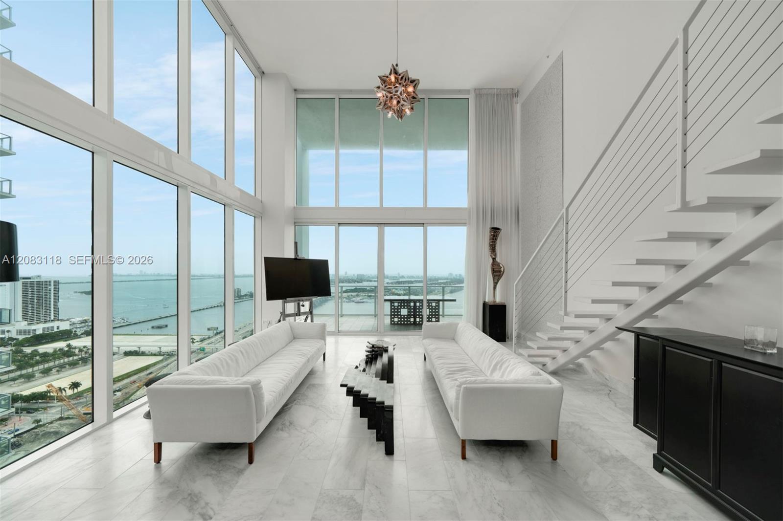 1040 Biscayne Boulevard 3304 Property Photo 1