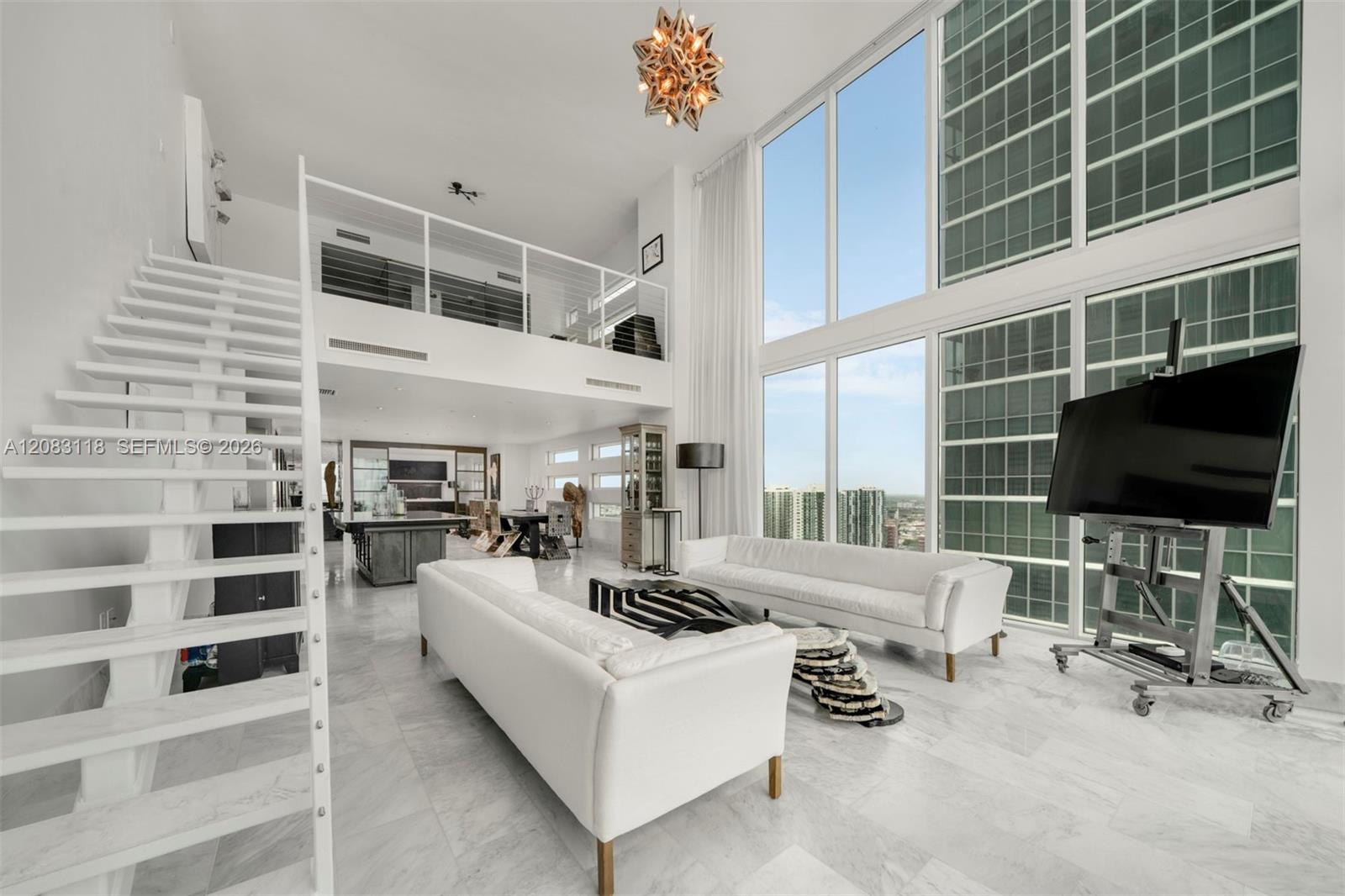 1040 Biscayne Boulevard 3304 Property Photo 5