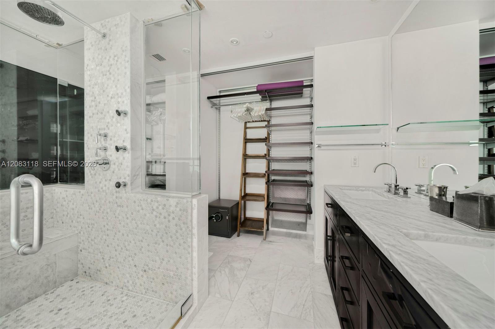 1040 Biscayne Boulevard 3304 Property Photo 13