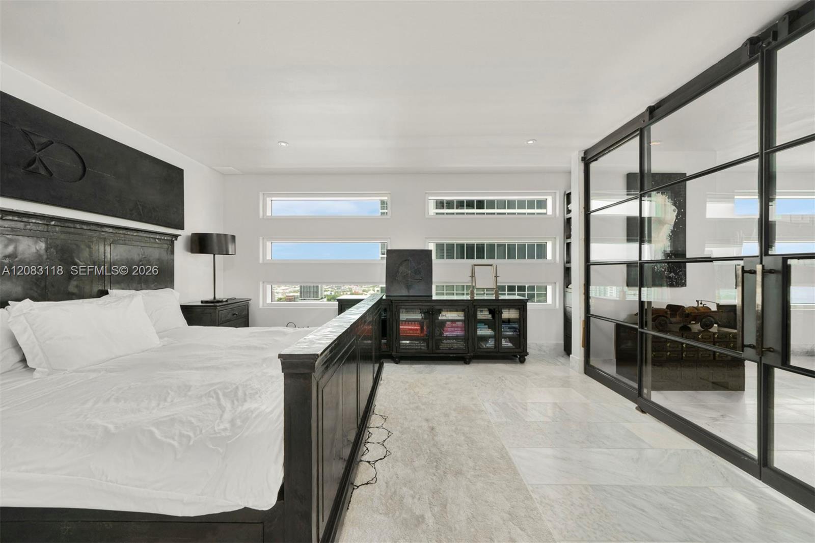 1040 Biscayne Boulevard 3304 Property Photo 16
