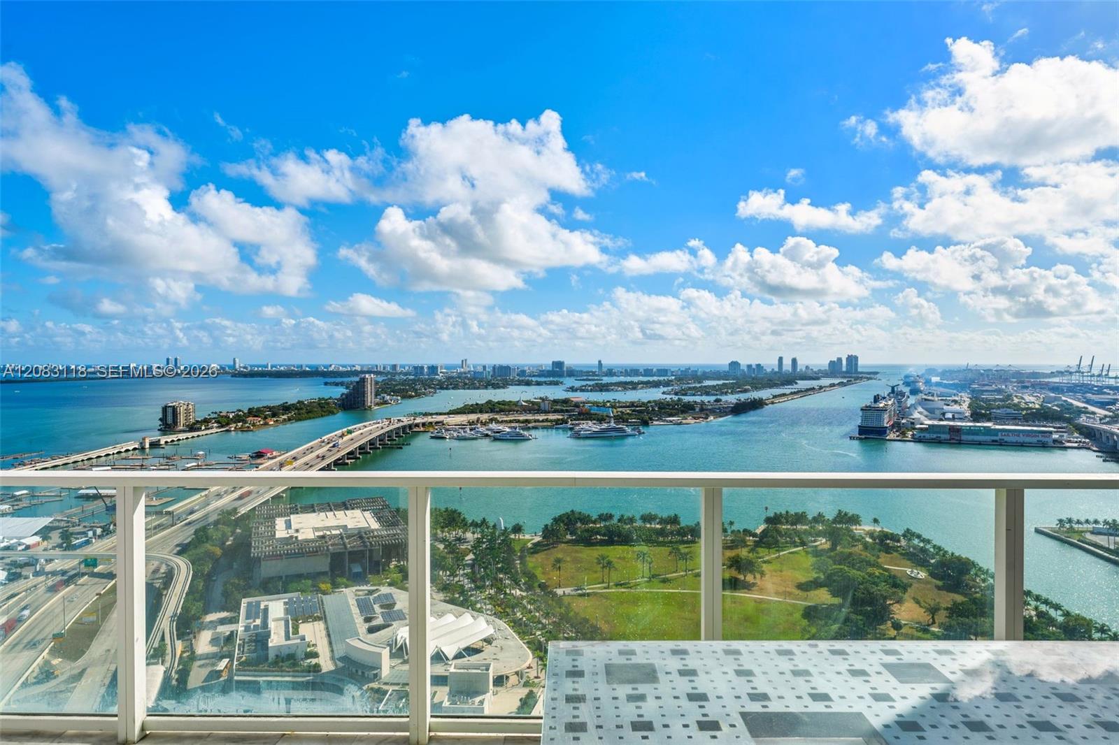 1040 Biscayne Boulevard 3304 Property Photo 21