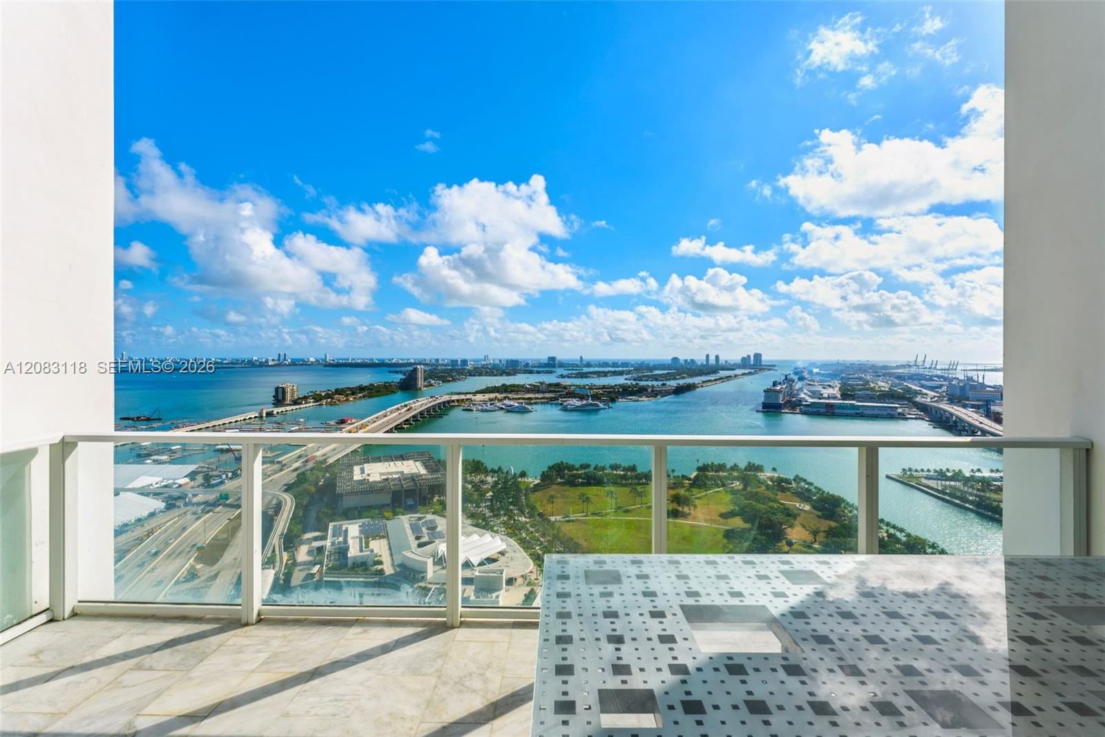 1040 Biscayne Boulevard 3304 Property Photo 22
